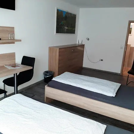 Haus Roseneck-pension Am Stadtrand