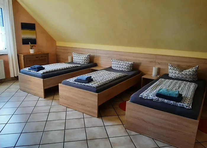 Haus Roseneck-pension Am Stadtrand 게스트하우스 *